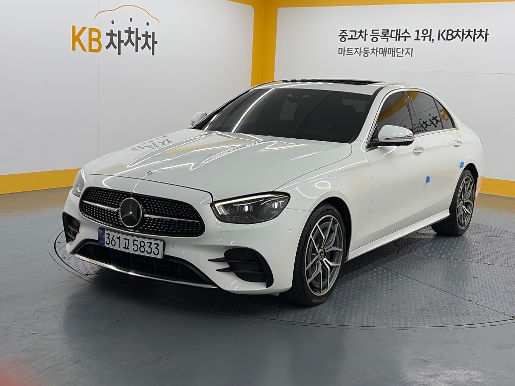 Mercedes-Benz E-Class E220d 4Maetik AMG Line
