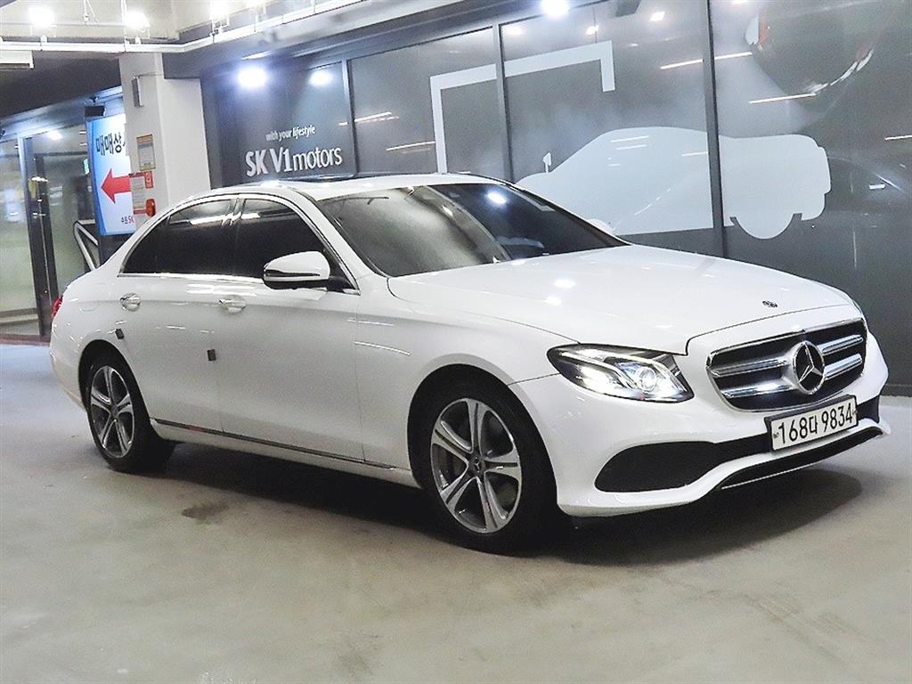 Mercedes-Benz E-Class E300 4Maetik Avantgarde