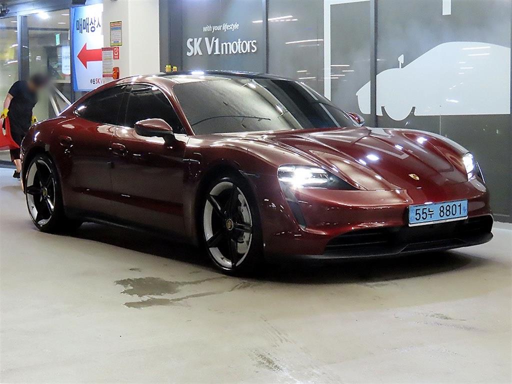 Porsche Taycan EV 4S