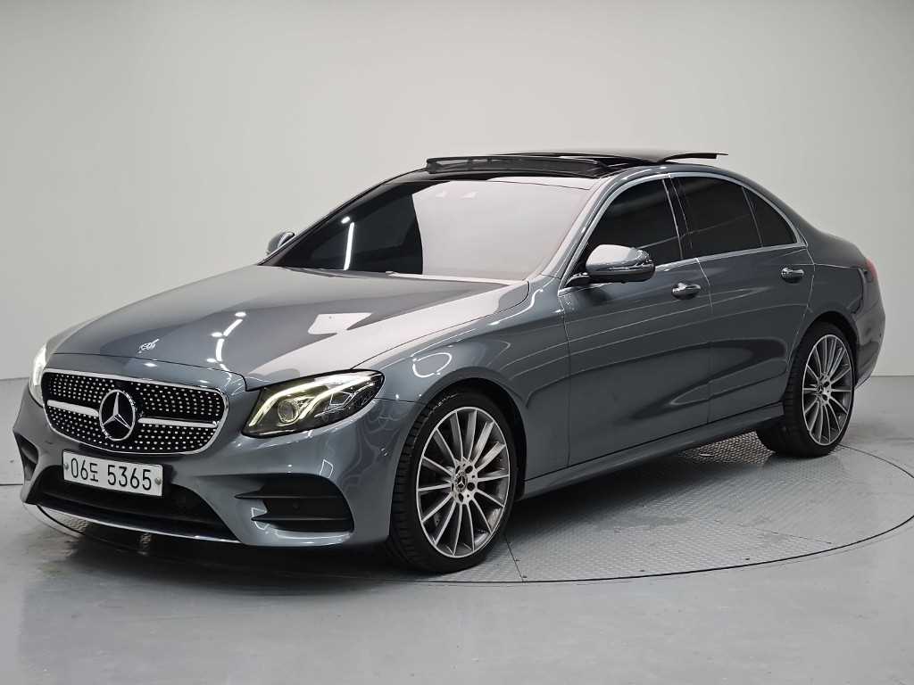 Mercedes-Benz E-Class E300 4Maetik AMG Line