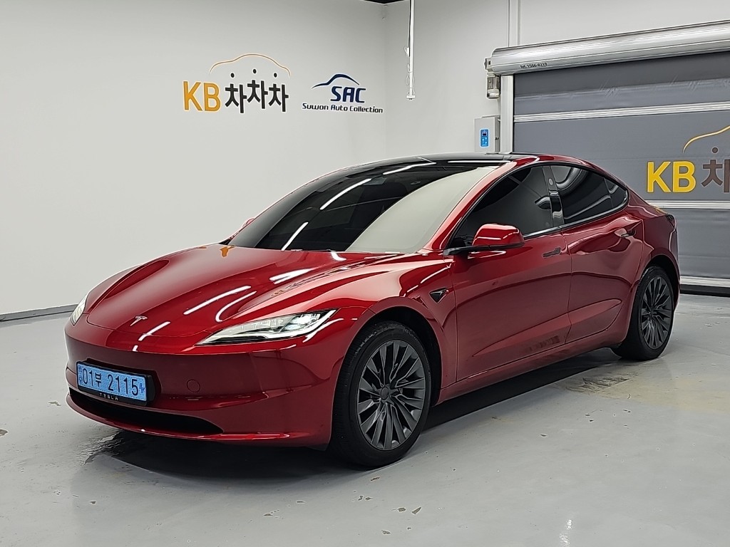 Tesla Model 3 RWD