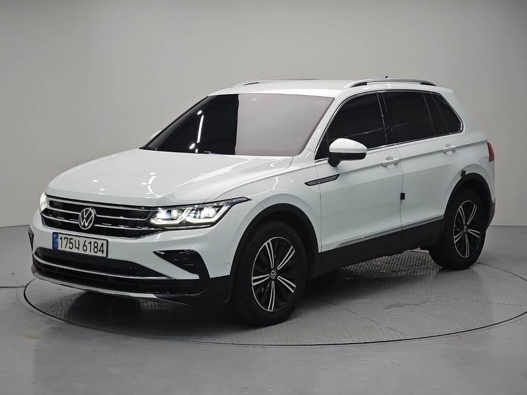 폭스바겐 티구안 2.0 TDI Premium
