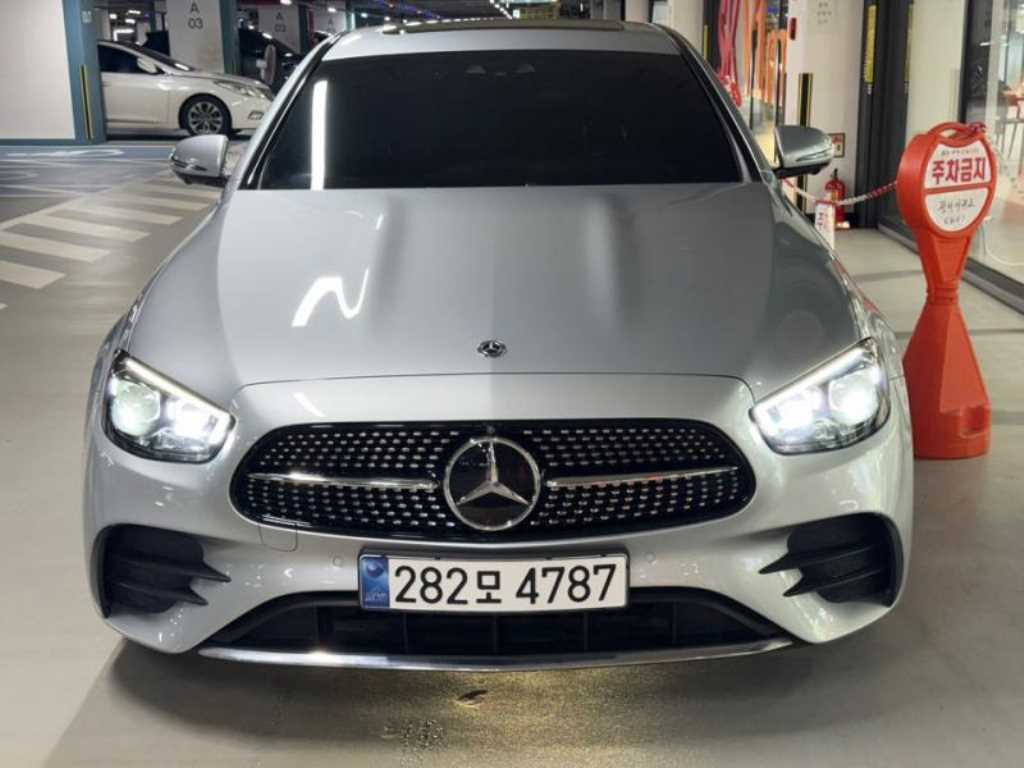 Mercedes-Benz E-Class E220d 4Maetik AMG Line