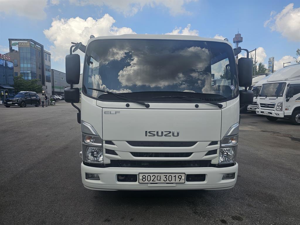 Isuzu Elpeu