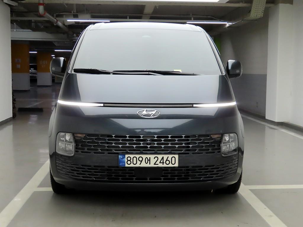 Hyundai Staria 3.5 LPG Cargo 3 seats Modern