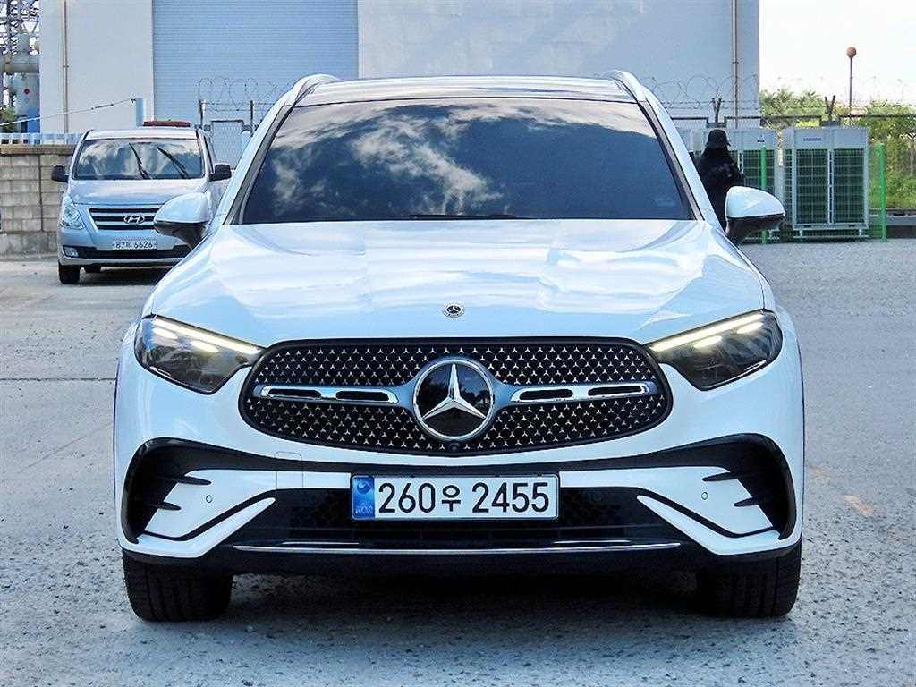 Mercedes-Benz GLC 300 4Maetik