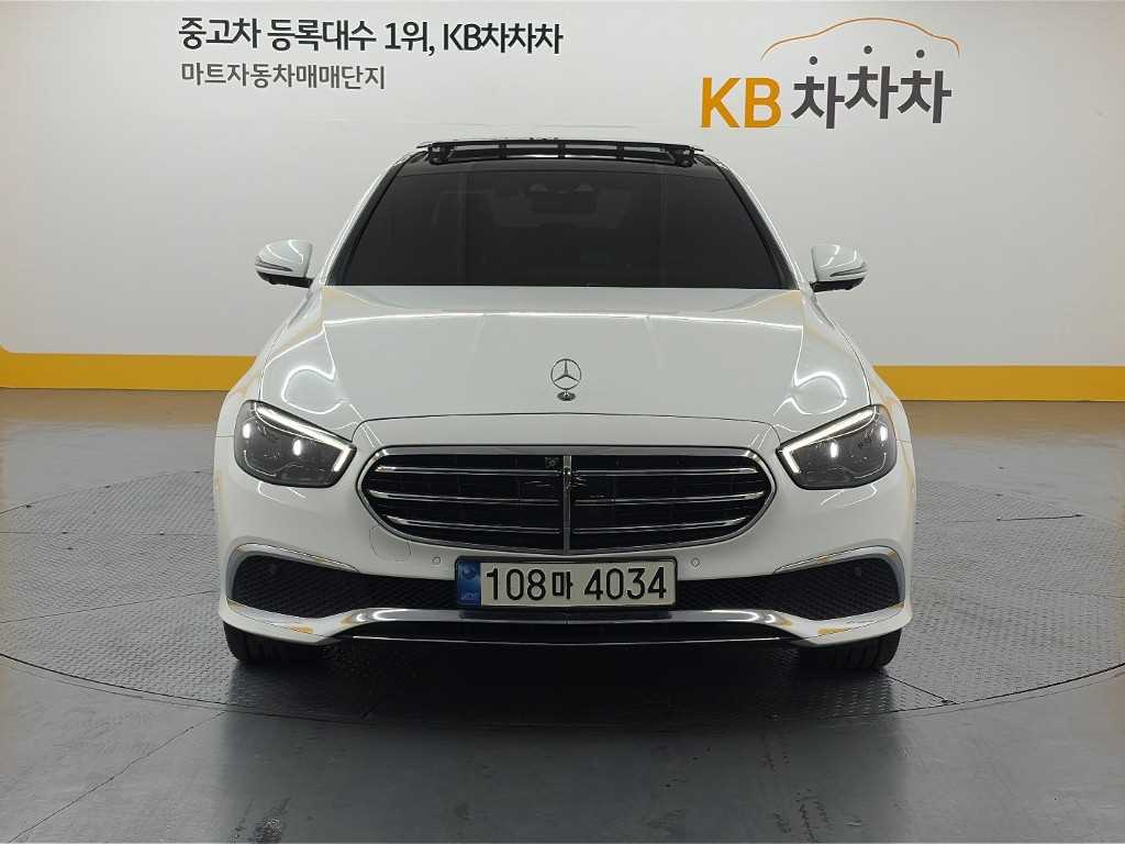 Mercedes-Benz E-Class E450 4Maetik Exclusive
