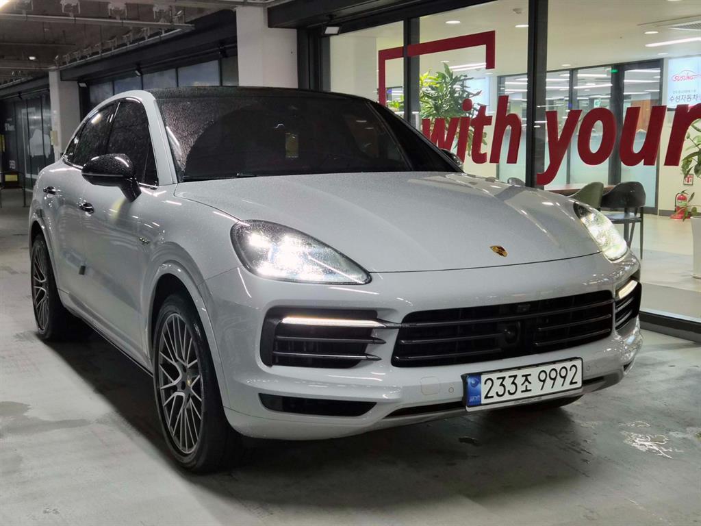 Porsche Cayenne 3.0 HEV Coupe