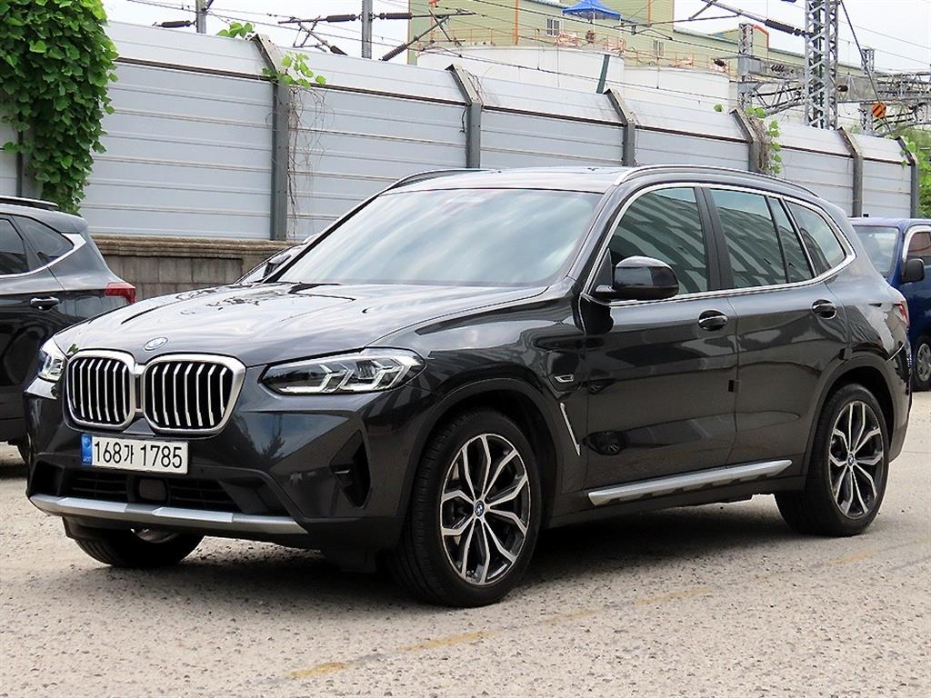 BMW X3 30e xDrive Line