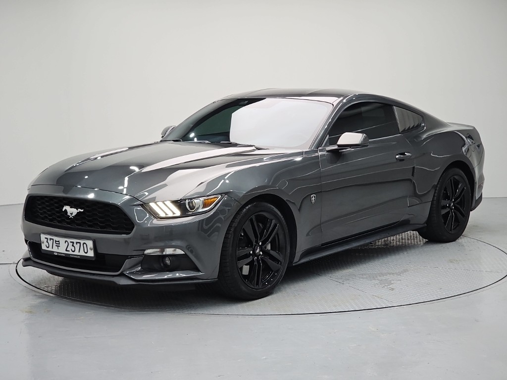 Ford Mustang Coupe 2.3 Premium