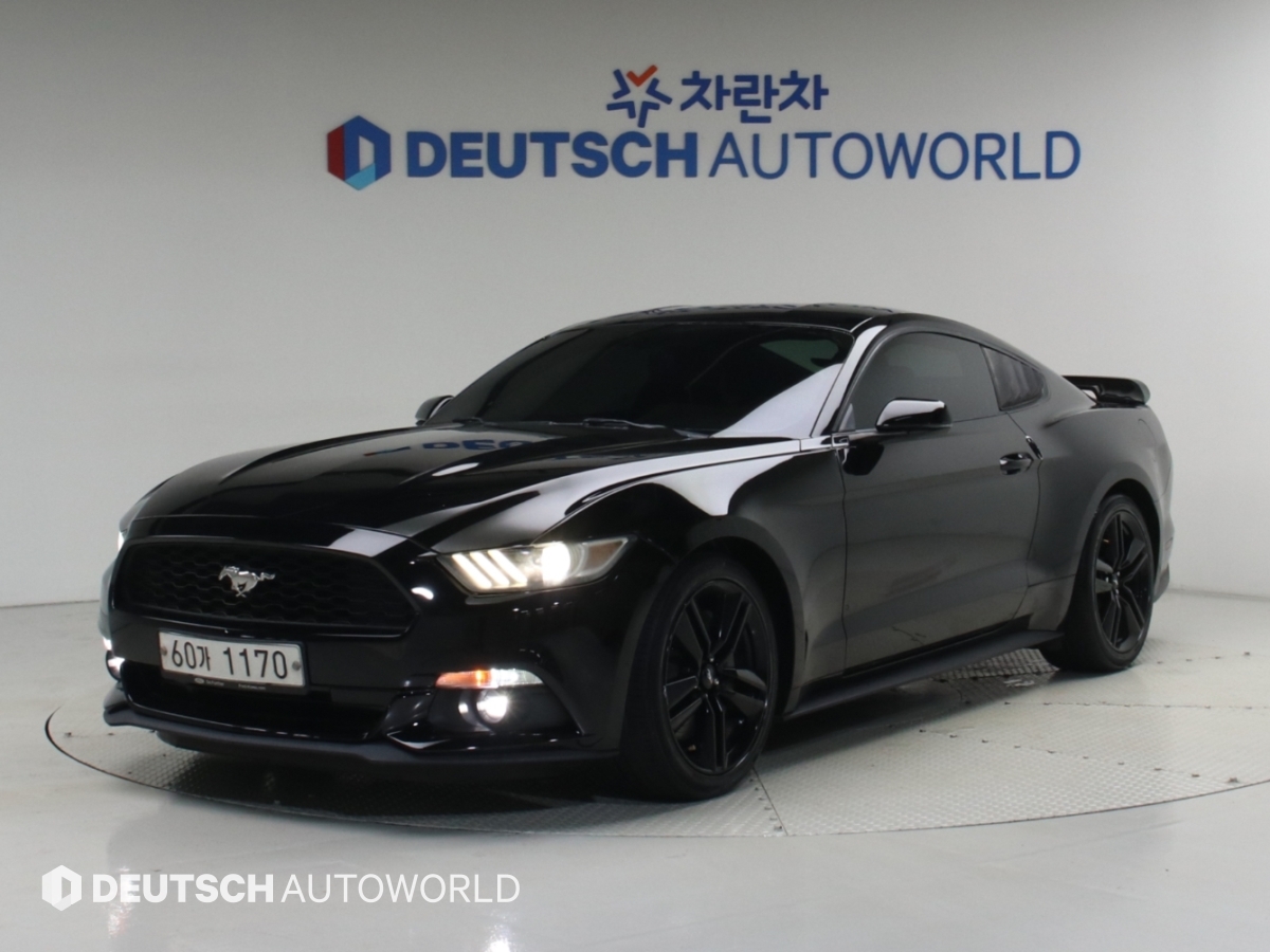 포드 머스탱 Coupe 2.3 Premium