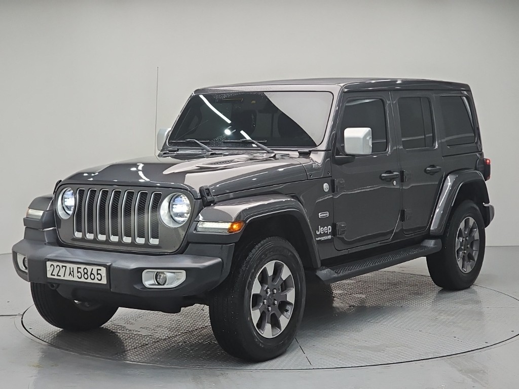 Jeep Wrangler 2.0 Overland 4DR Power