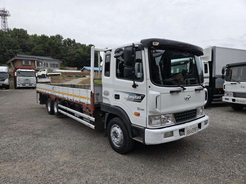 Hyundai Mega Truck 5т Урт бие Plus