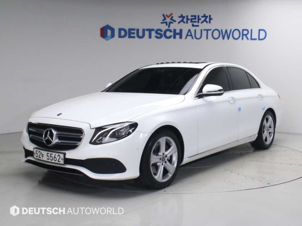Mercedes-Benz E-Class E200 Avantgarde