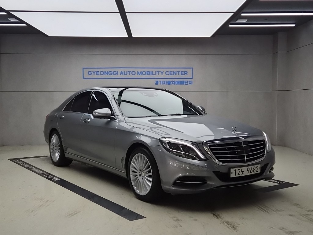 Mercedes-Benz S-Class S350 BlueTec 4Maetik