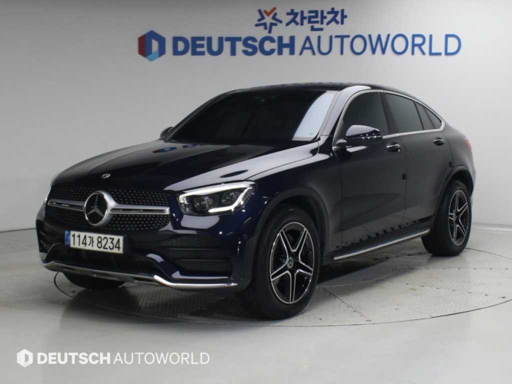 Mercedes-Benz GLC 300 4Maetik Coupe Premium