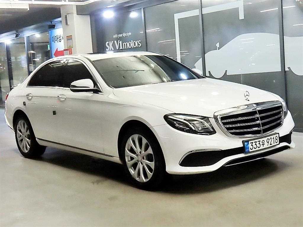 Mercedes-Benz E-Class E220d 4Maetik Exclusive