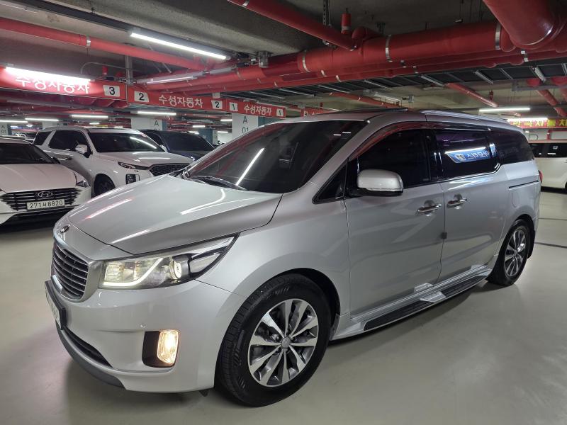 Kia Carnival 11 seats Noblesse
