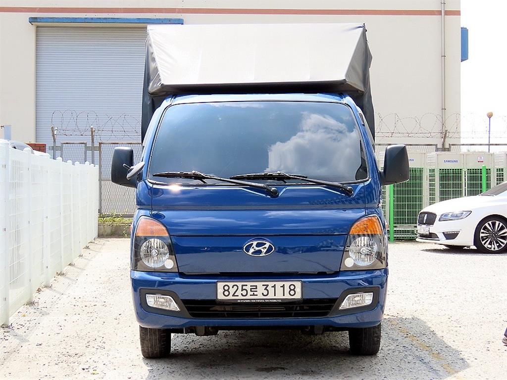 Hyundai Porter II CRDi Super Cab Long Body Smart