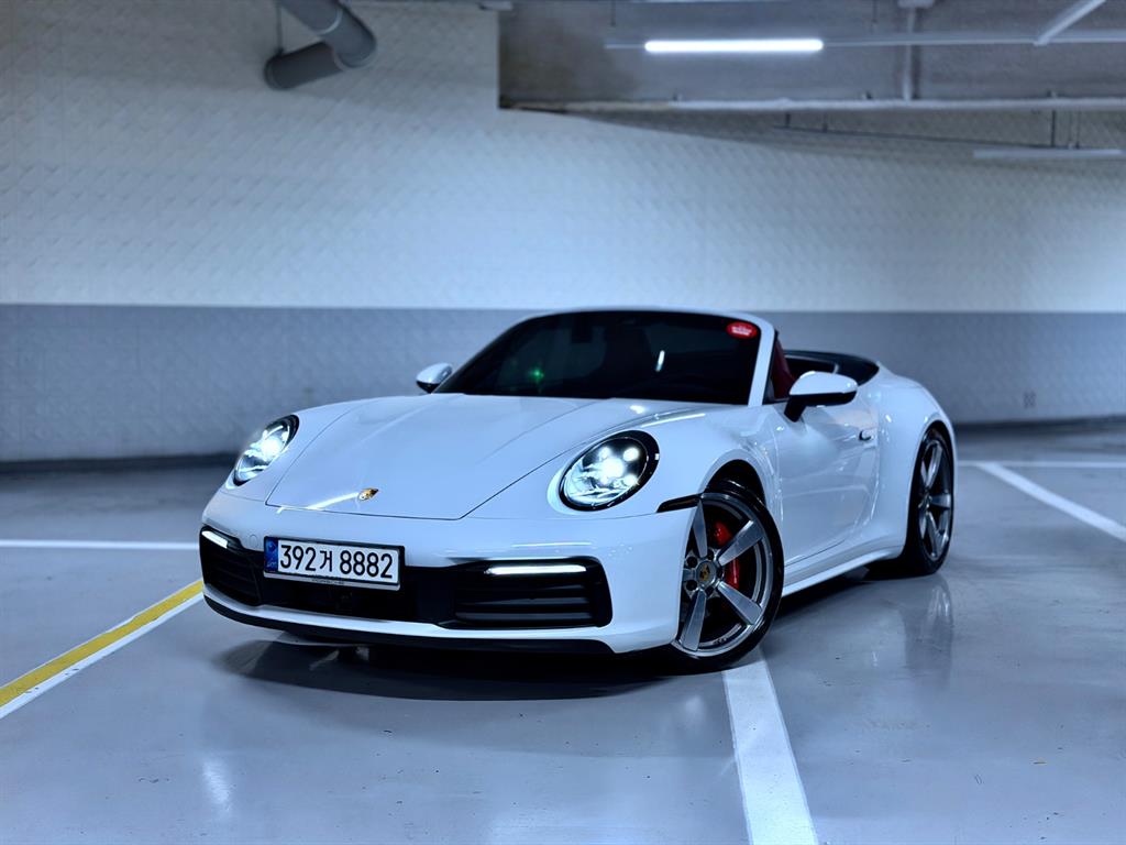 Porsche 911 Karera 4S Kabeuriolre