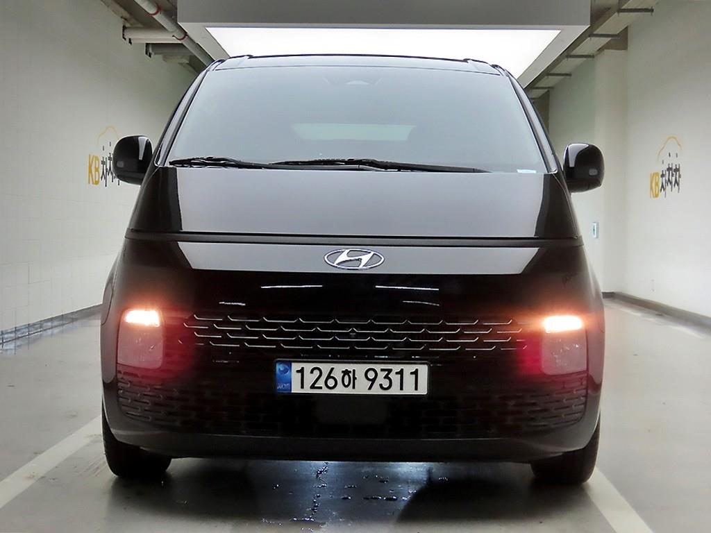 Hyundai Staria 2.2 Tourer 9 seats 4WD Modern