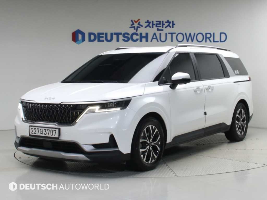 Kia Carnival 9 seats Prestige