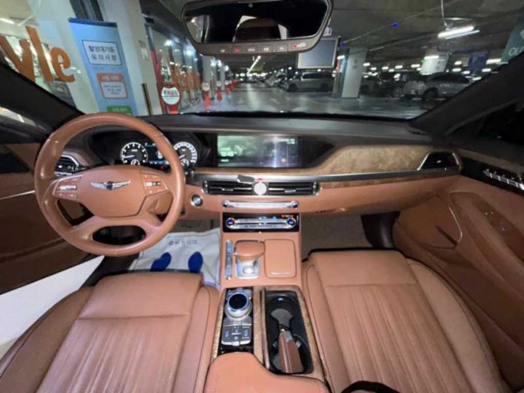 Genesis G90 3.8 AWD Premium Luxury