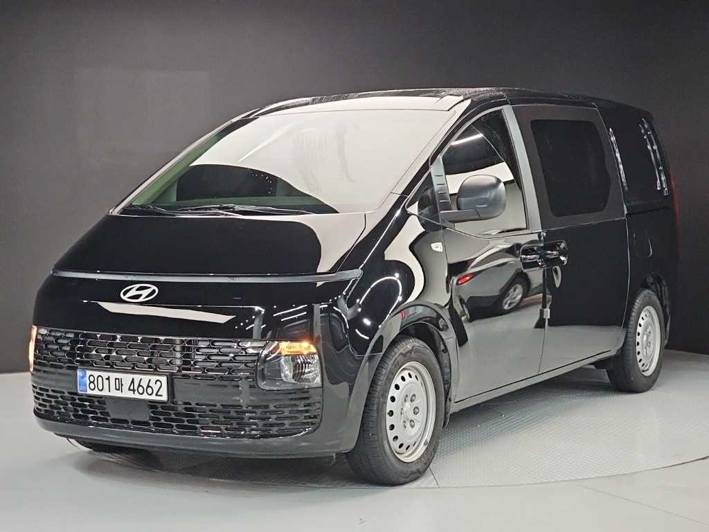 Hyundai Staria 2.2 Cargo 5 seats Smart