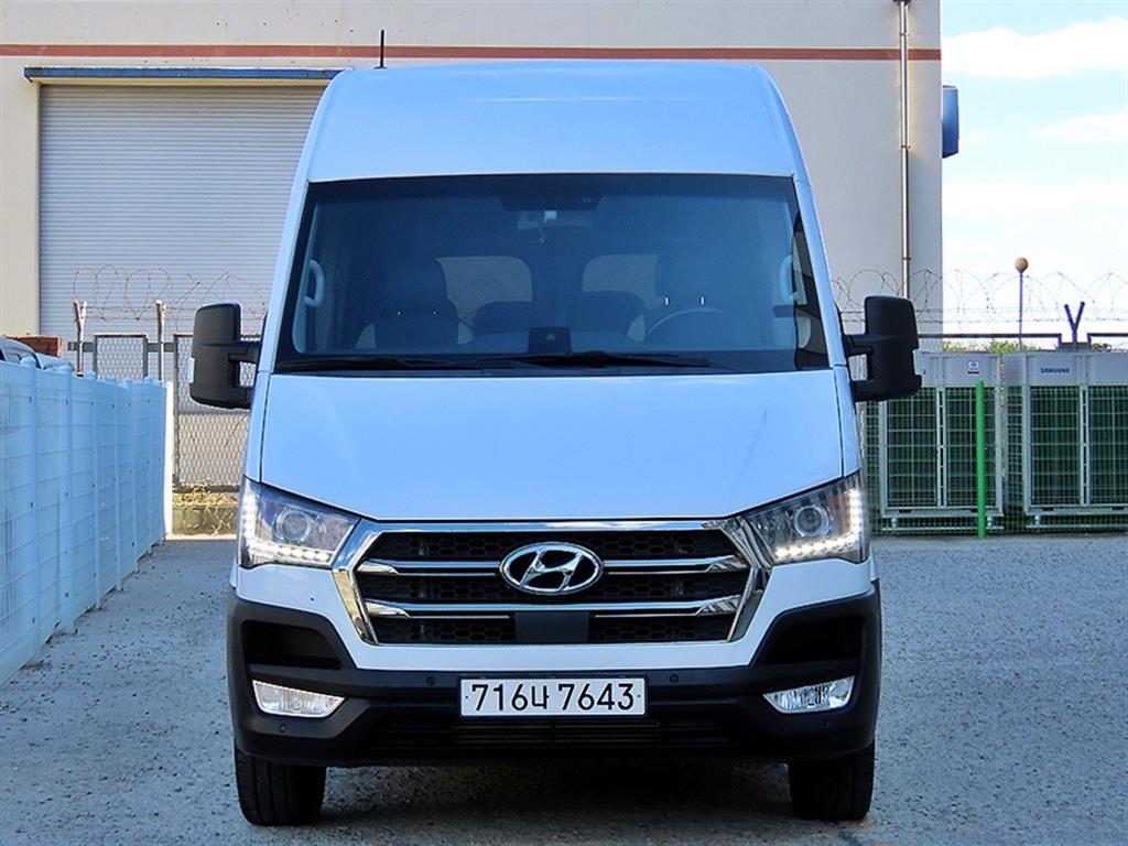 Hyundai Ssolrati Ssolrati 15 seats Luxury