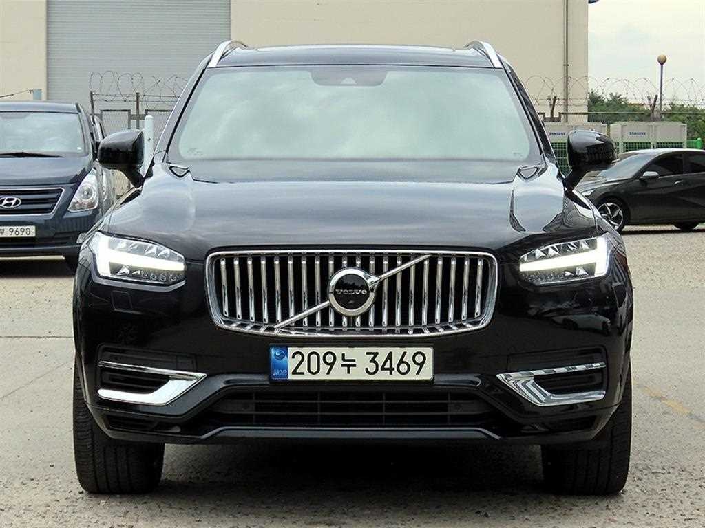 Volvo XC90 T8 AWD Inseukeuripsyeon