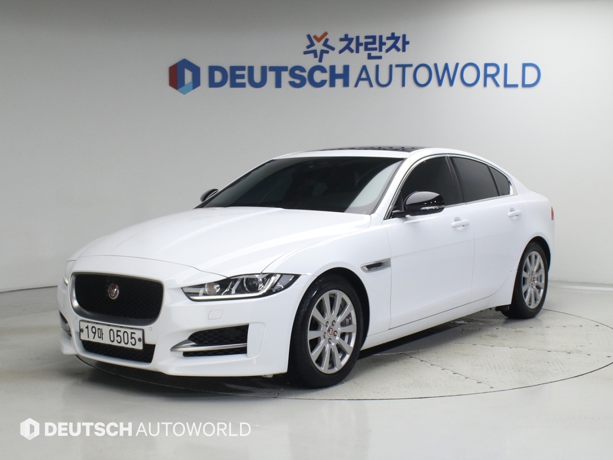 재규어 XE 2.0 20t Prestige