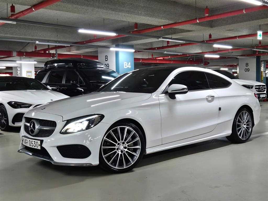 Mercedes-Benz C-Class C200 Coupe