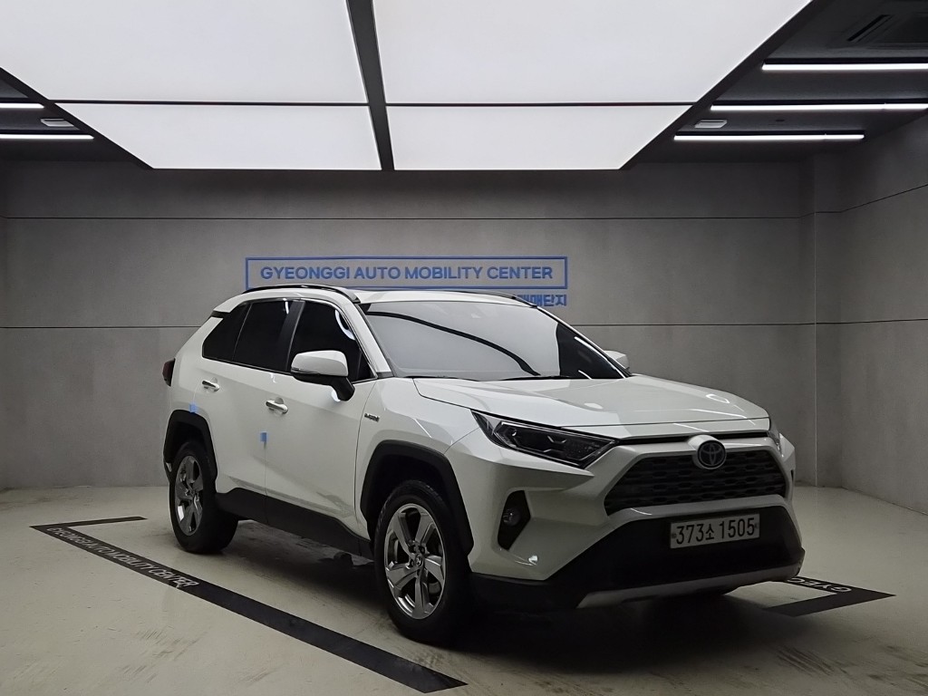 토요타 라브4 2.5 AWD 하이브리드