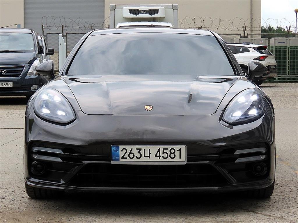 Porsche Panamera 4.8 S