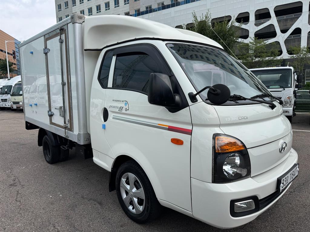 Hyundai Porter II Refrigerated Super Cab