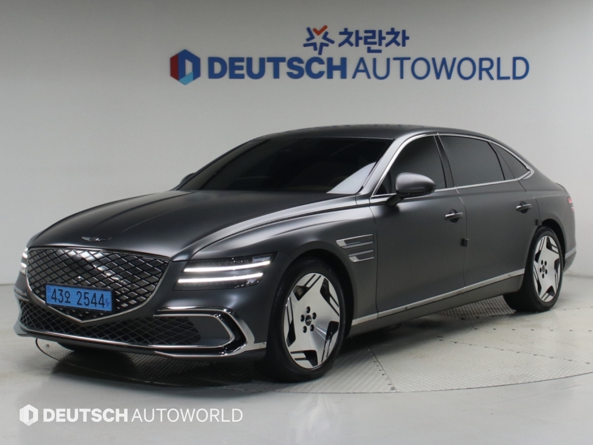 Genesis G80 eG80 EV AWD