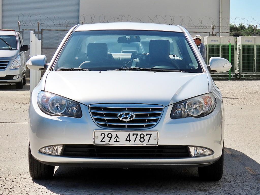 Hyundai Avante 1.6 VVT S16 Luxury