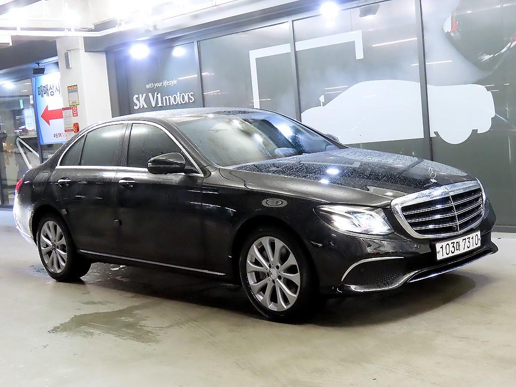 Mercedes-Benz E-Class E300 Exclusive
