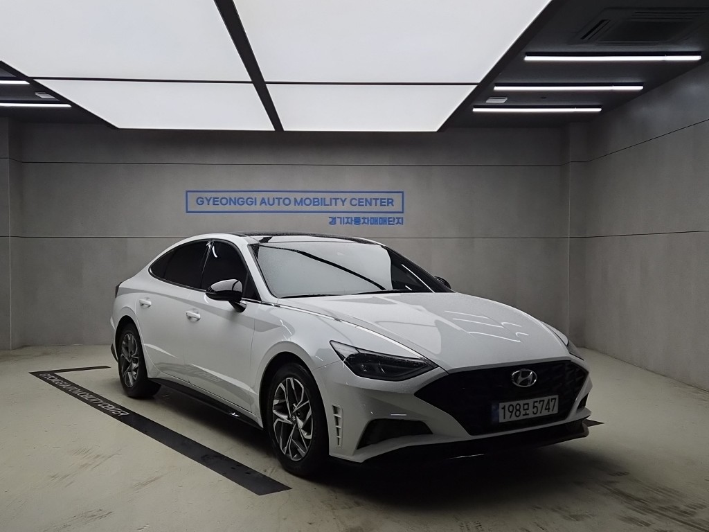 현대 쏘나타 G2.0 Premium Plus