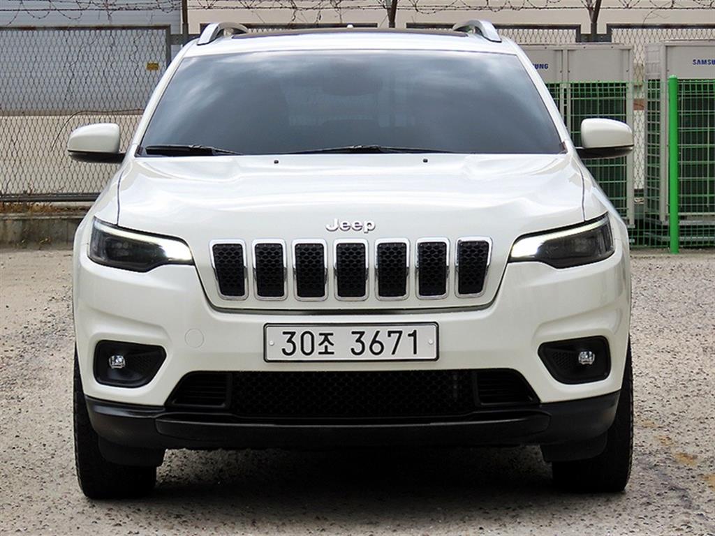 지프 체로키 2.4 AWD Ronjityudeu
