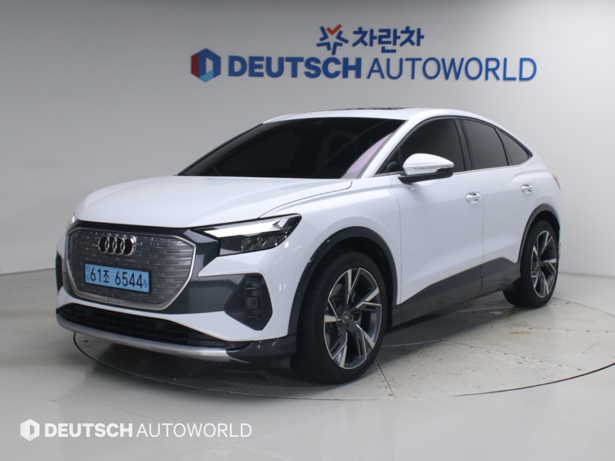 아우디 e-tron Q4 45 Seupoteubaek Comfort