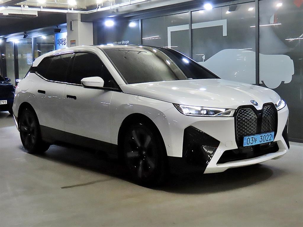 BMW iX xDrive50 Sport