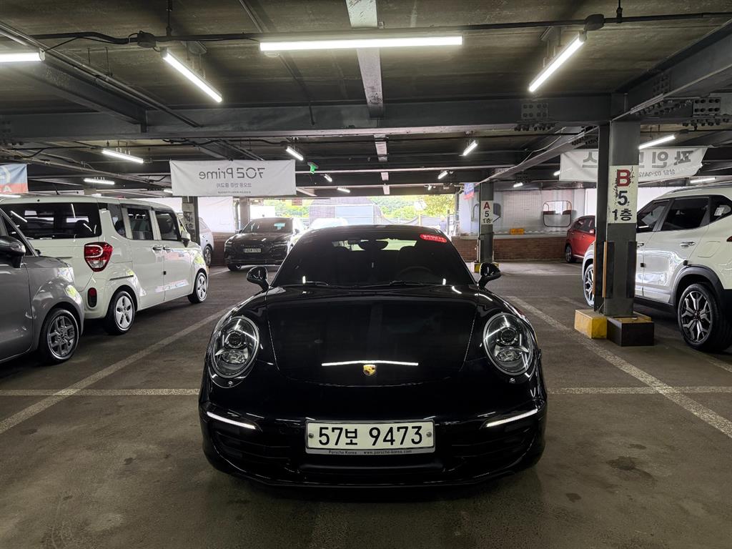 Porsche 911 Karera 4