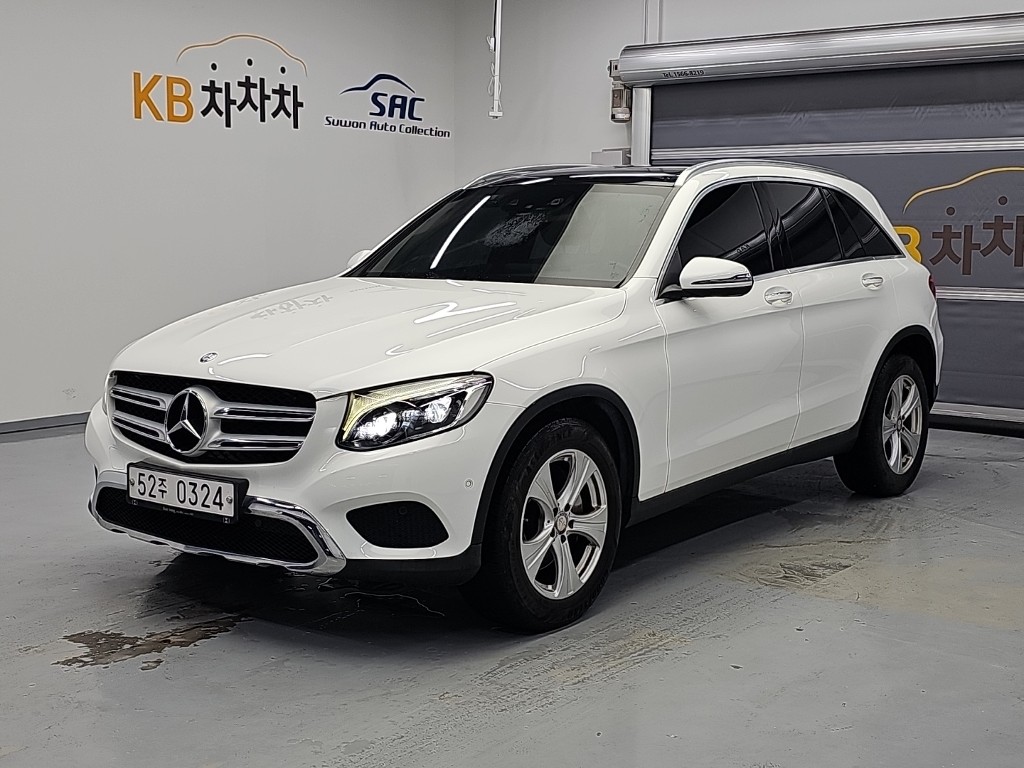 Mercedes-Benz GLC 220d 4Maetik Intelrijeonteu Raiteupaek