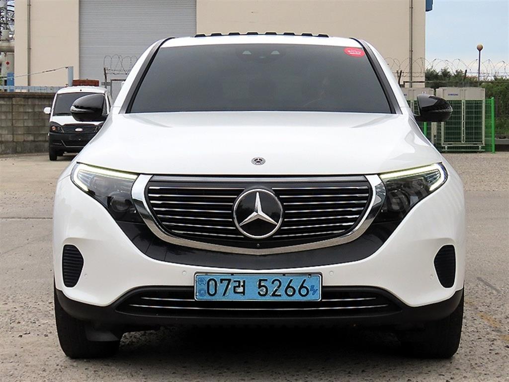 Mercedes-Benz EQC 400 4Maetik