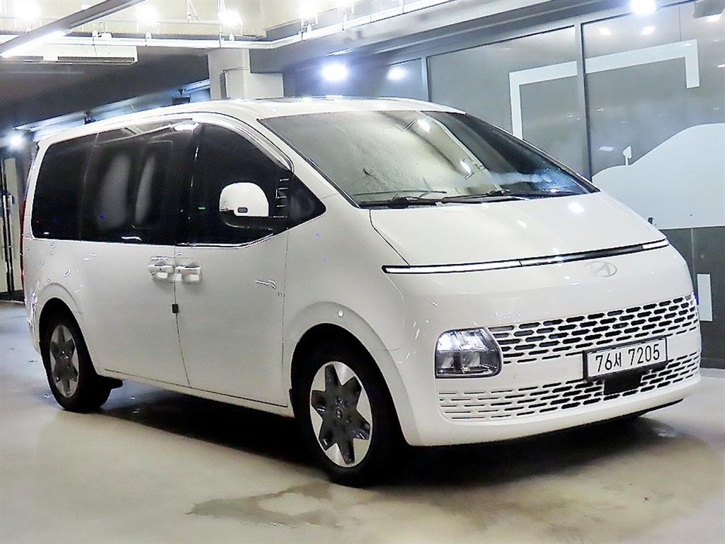 현대 스타리아 하이브리드 1.6 HEV Tourer 11 seats Modern