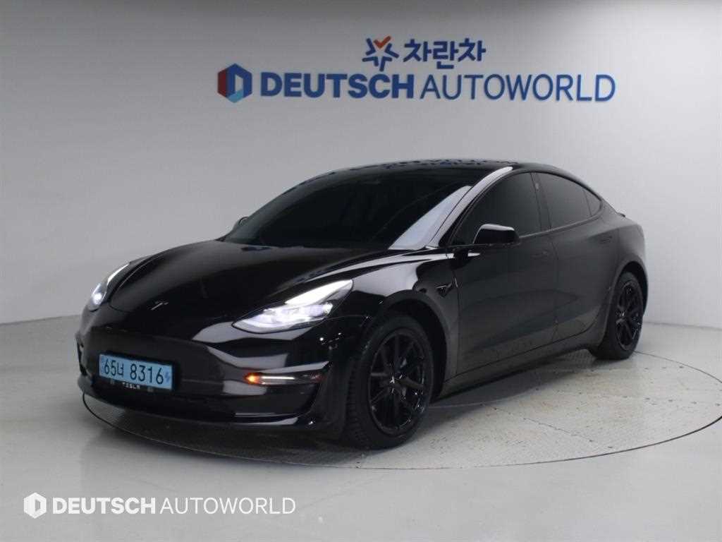테슬라 Model 3 AWD Rong Reinji