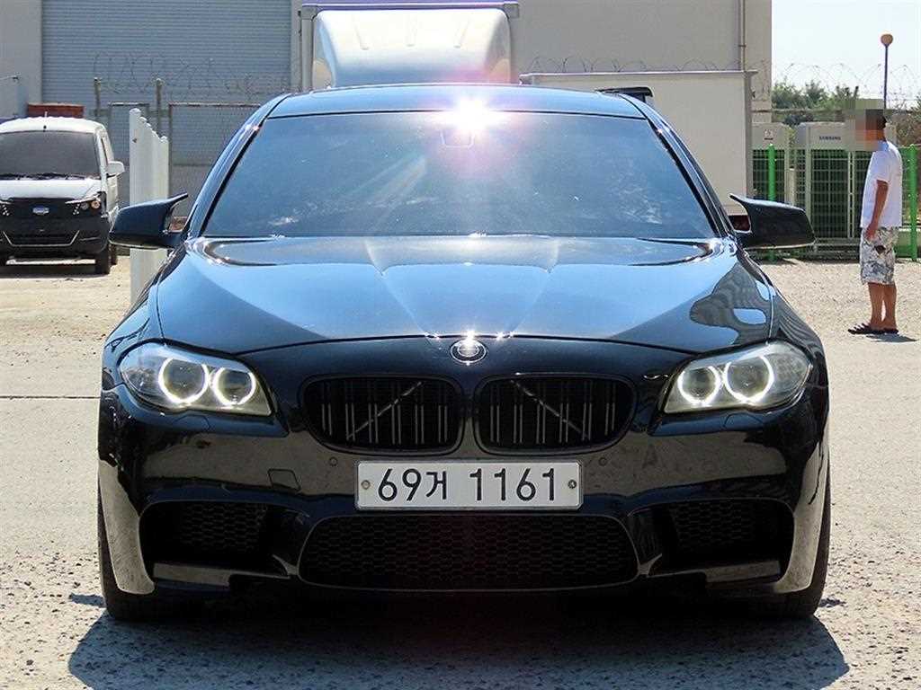 BMW 5 Series 528i