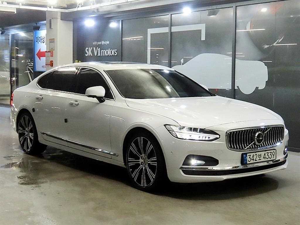 볼보 S90 B6 AWD Ultimate Bright