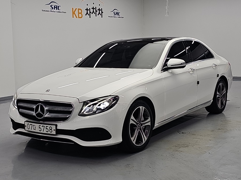 Mercedes-Benz E-Class E300 Avantgarde